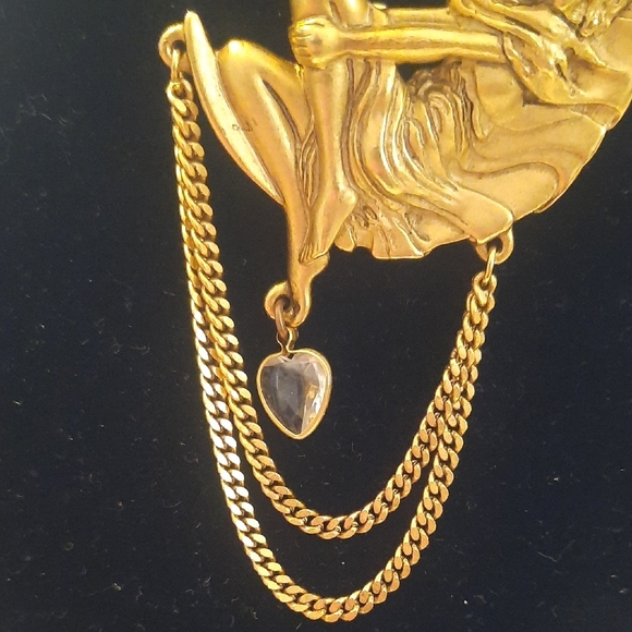 Gold Brooch with Chain and Heart Charm - Picture 3 of 4